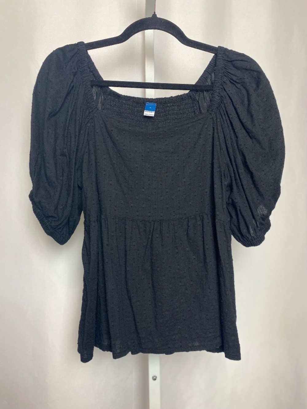 Old Navy Womenʻs Black Smocked Puff-Sleeve Textured Clip-Dot Blouse Medium